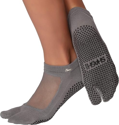 SHASHI Split Toe Pilates Grip Socks